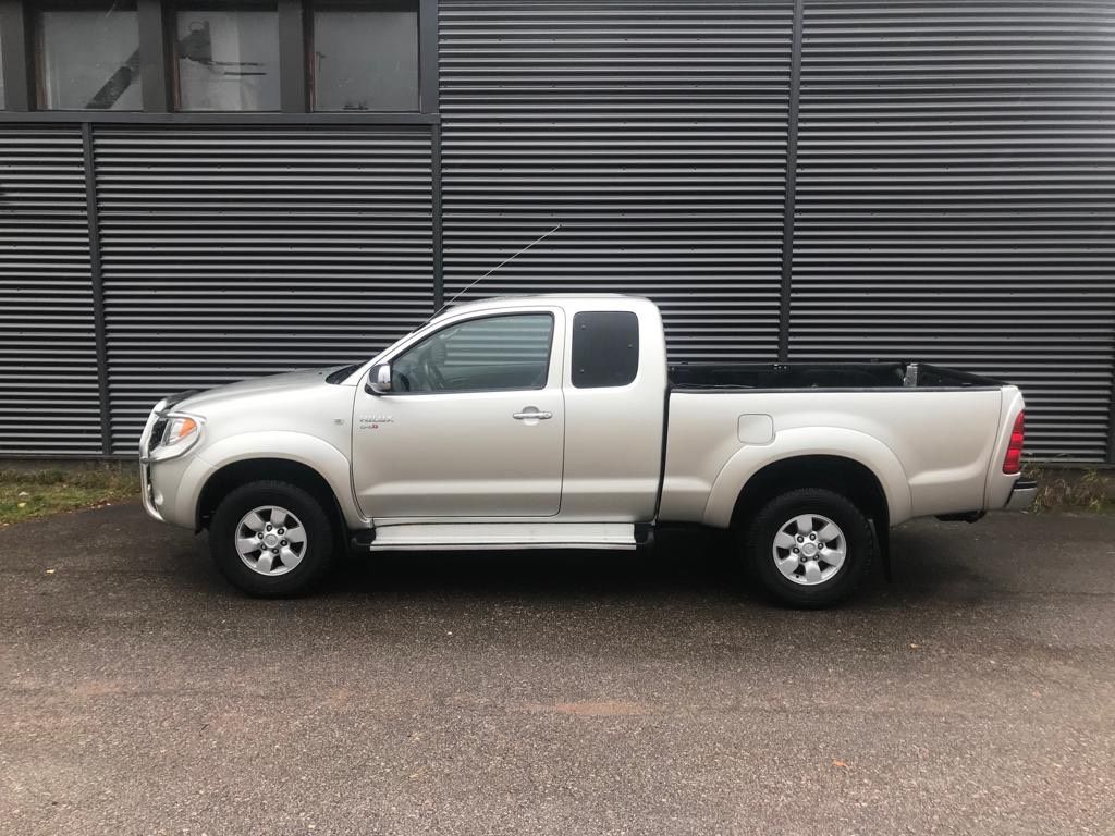 toyota-hilux,f76ad996.jpg