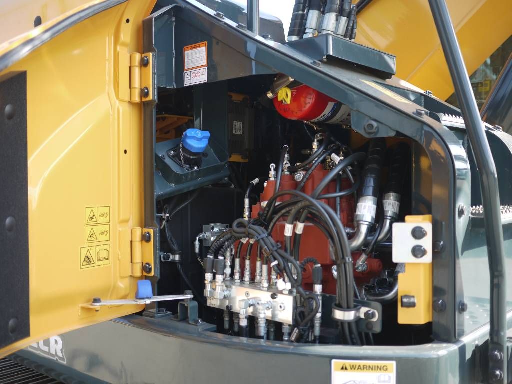 hyundai-hx-235-lcr,0bf7fec8.jpg
