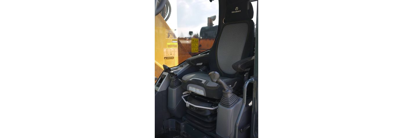 hyundai-hx-235-lcr,d1116a79.jpg