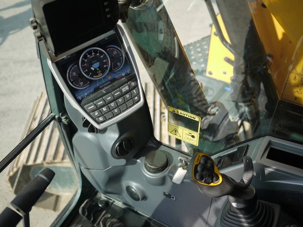 hyundai-hx-235-lcr,0d3a681f.jpg