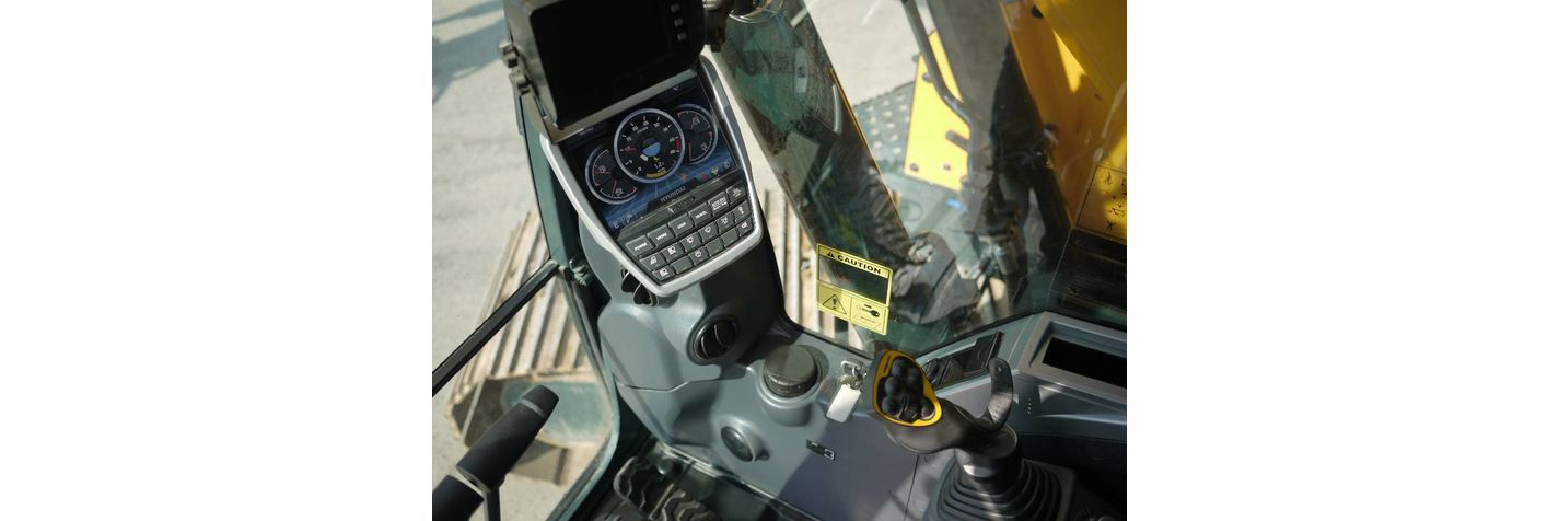 hyundai-hx-235-lcr,0d3a681f.jpg