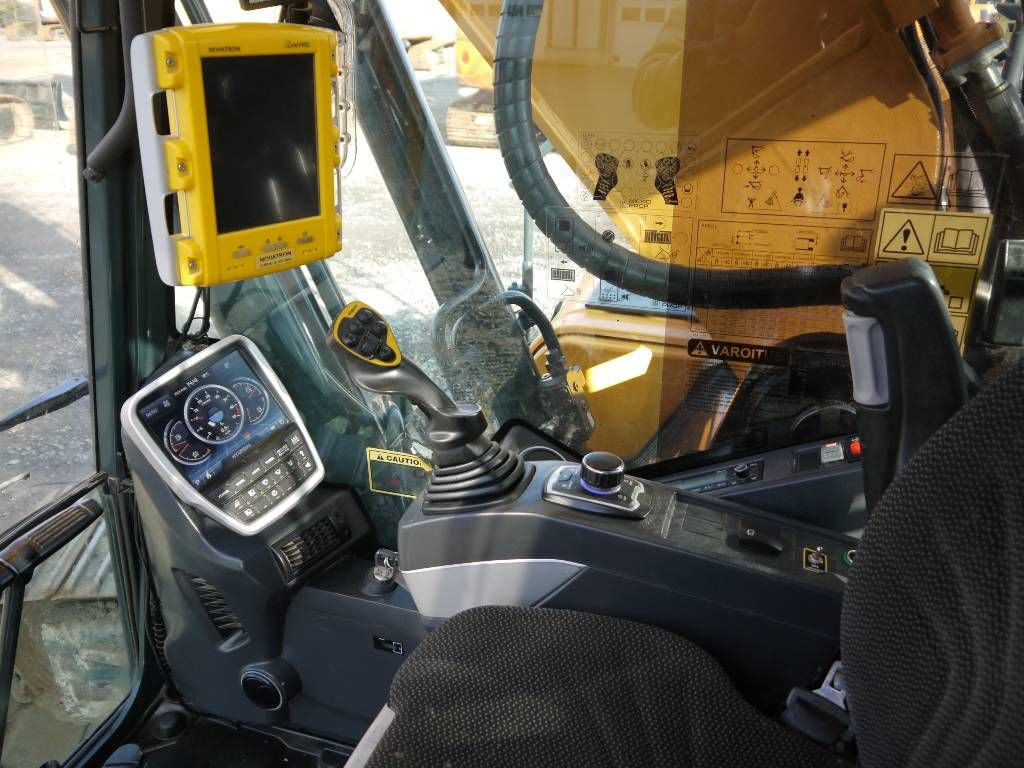 hyundai-hx-300-l,b207a4e0.jpg