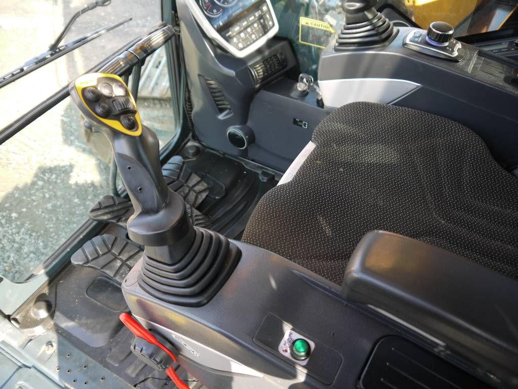 hyundai-hx-300-l,21f9d246.jpg