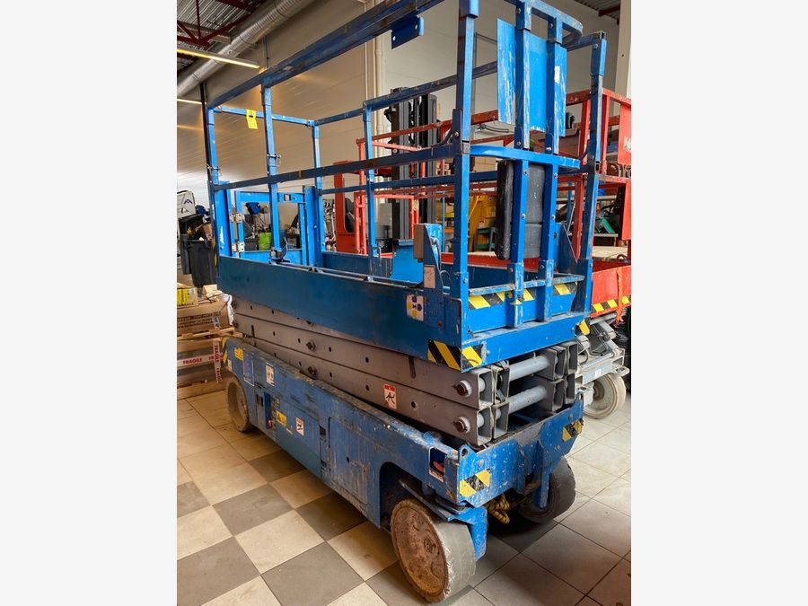 Genie GS 2032 Uudet akut