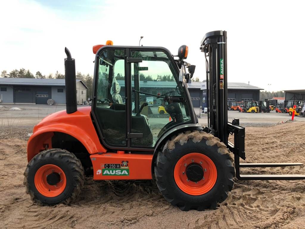 ausa-c-250-h-x4-maastotrukki,9315fe60.jpg