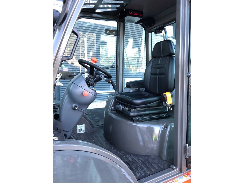 ausa-c-500-hx4,e468e98e.jpg