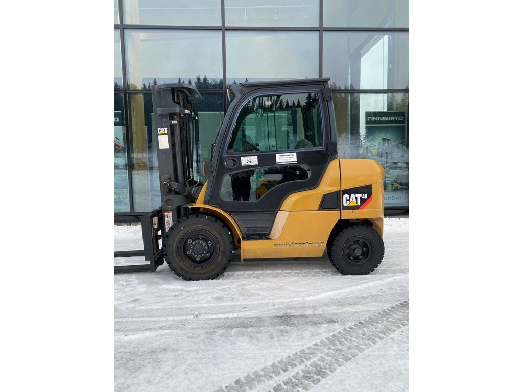 caterpillar-dp40nt,56681cd3.jpg