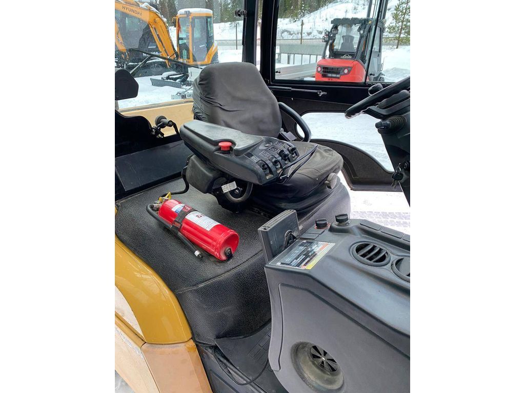 caterpillar-dp40nt,7bd590f6.jpg