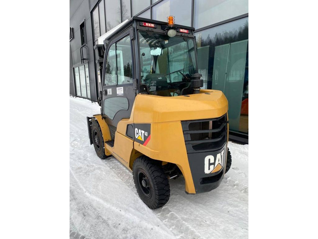 caterpillar-dp40nt,bfd73818.jpg