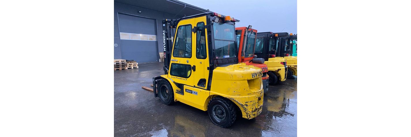 hyundai-33d-7e,1ba7c7ca.jpg