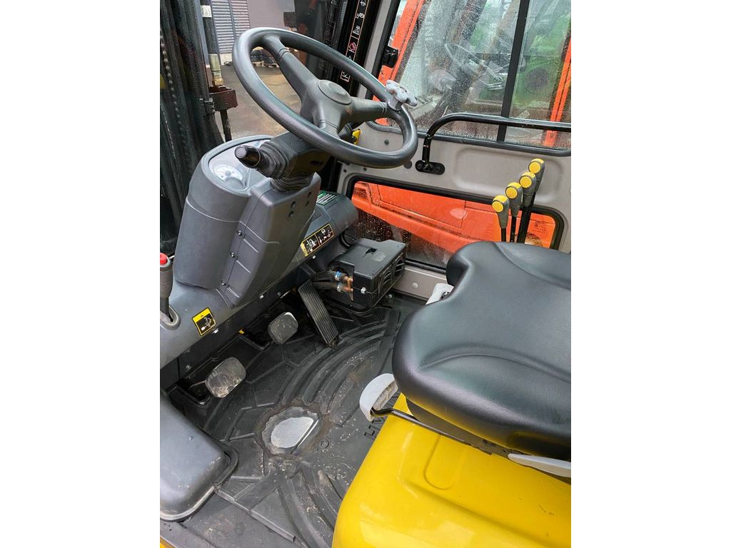 hyundai-33d-7e,d11e1a2e.jpg