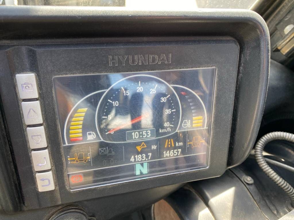 hyundai-35d-9a,dcbca851.jpg