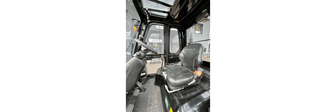 hyundai-35dn-9v-stage-v-tarjou,21eccd45.jpg