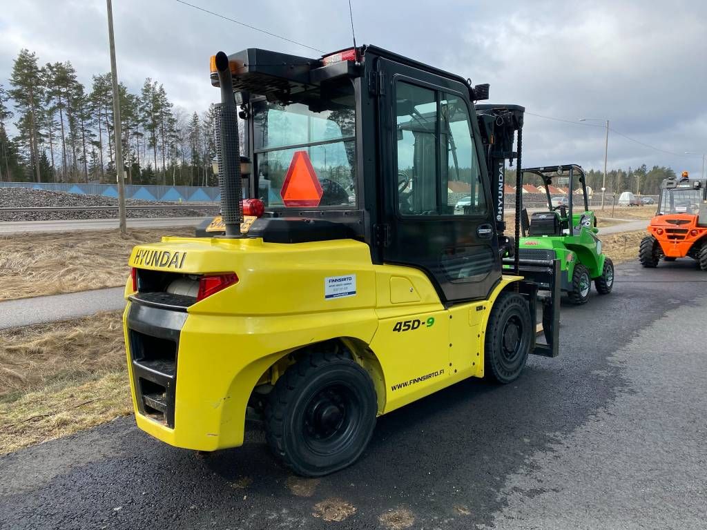 hyundai-45d-9,31162c3e.jpg