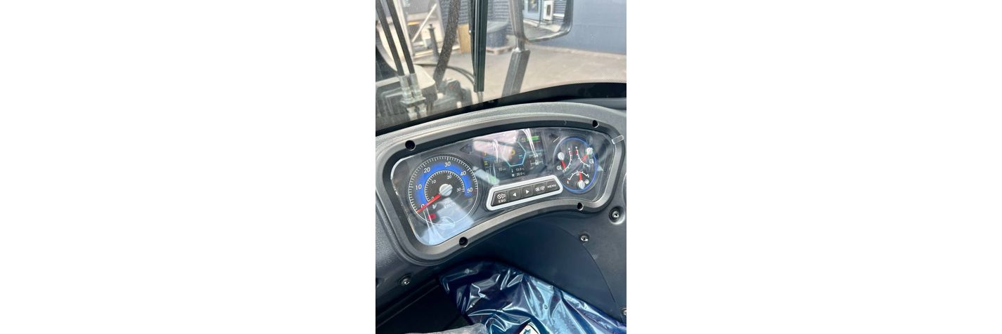 hyundai-80d-9-kallistuva-kelkk,5c07ff7d.jpg