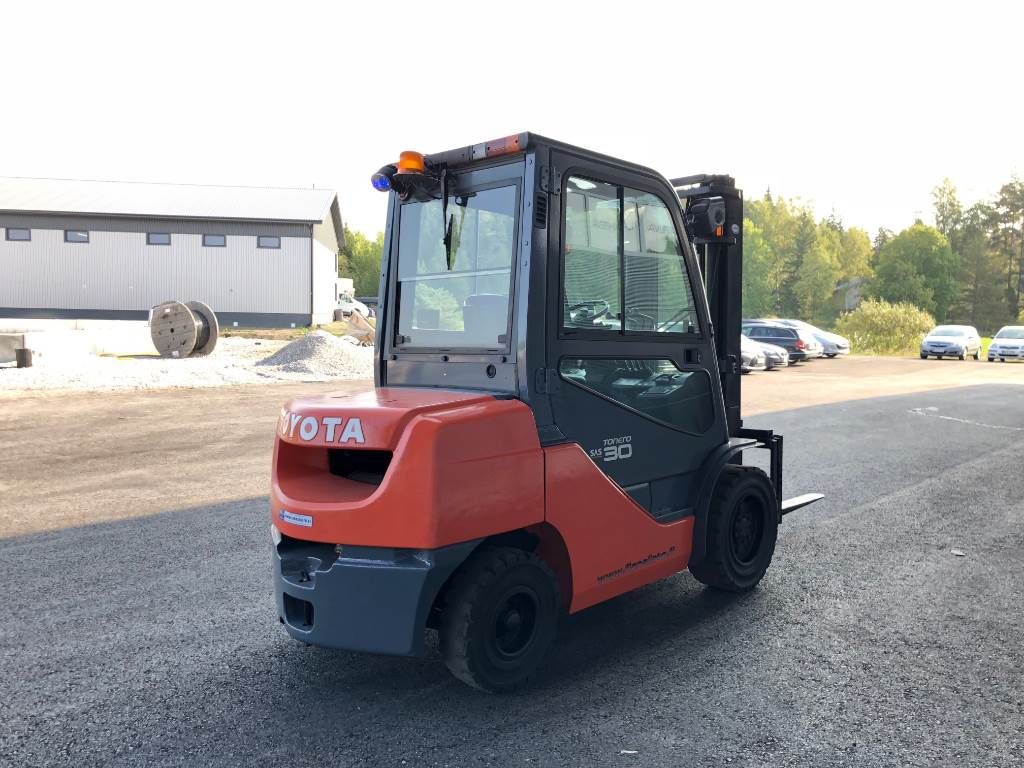 toyota-02-8fdf30,c4b9987f.jpg