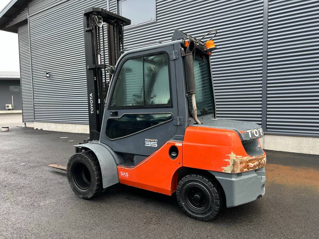 toyota-52-8fdjf35,1eb3e970.jpg