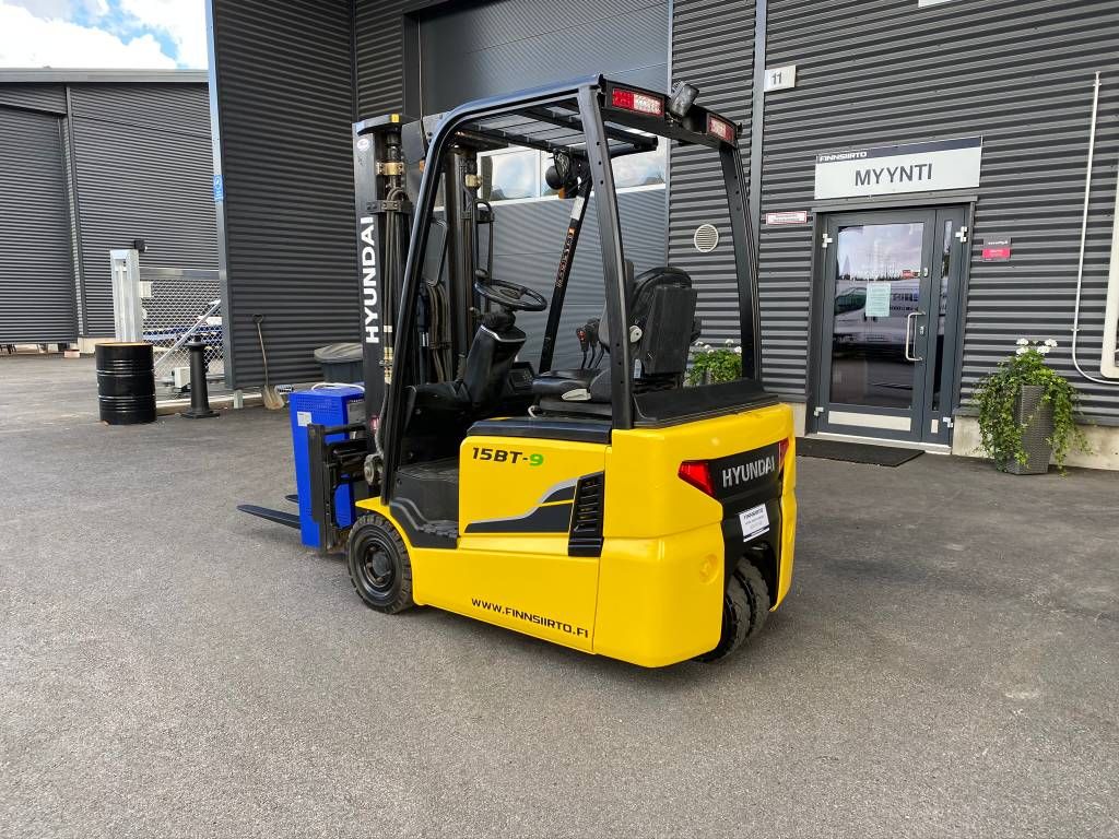 hyundai-15bt-9,ca46d445.jpg