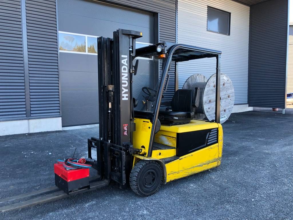 hyundai-18bt-7,8629a079.jpg