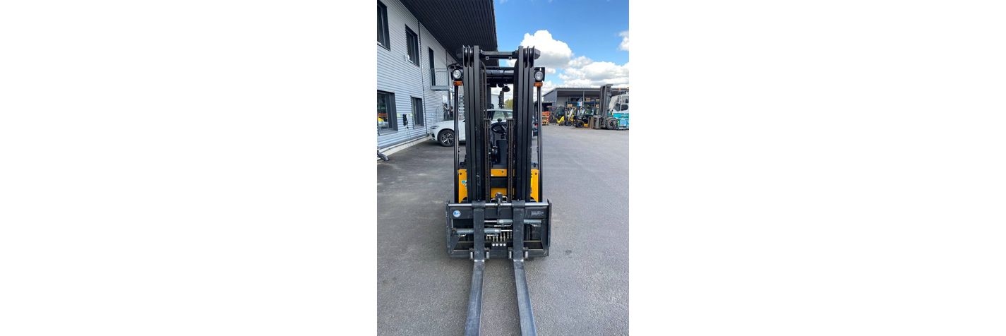 hyundai-18bt-9,ed2c93ff.jpg