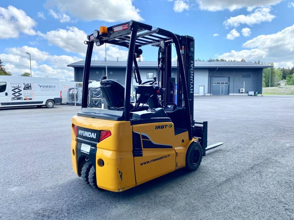 hyundai-18bt-9,78107168.jpg