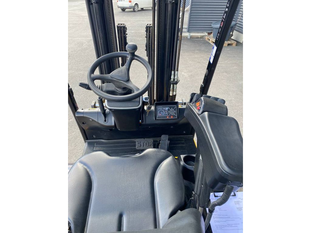 hyundai-18bt-9,82bf63d5.jpg