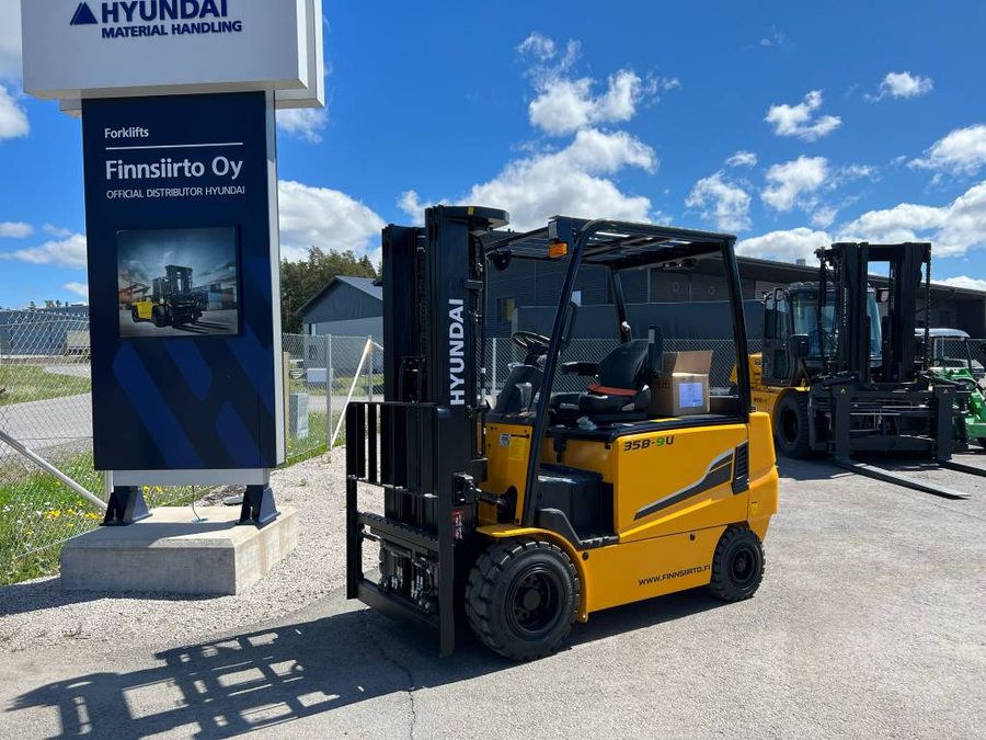 Hyundai 35B-9U - 6m MASTOLLA!