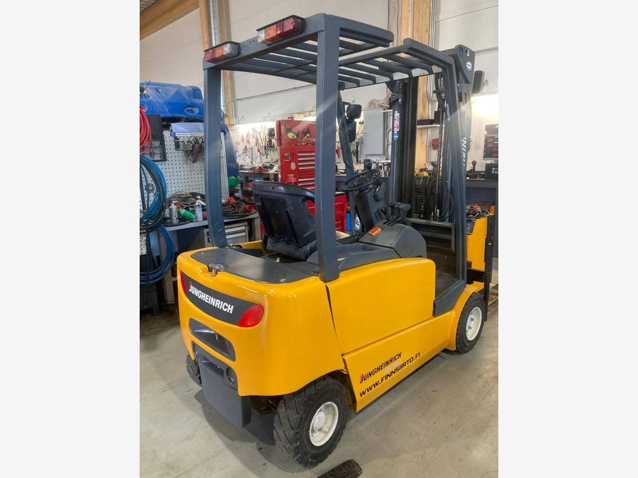 Jungheinrich EFG 320