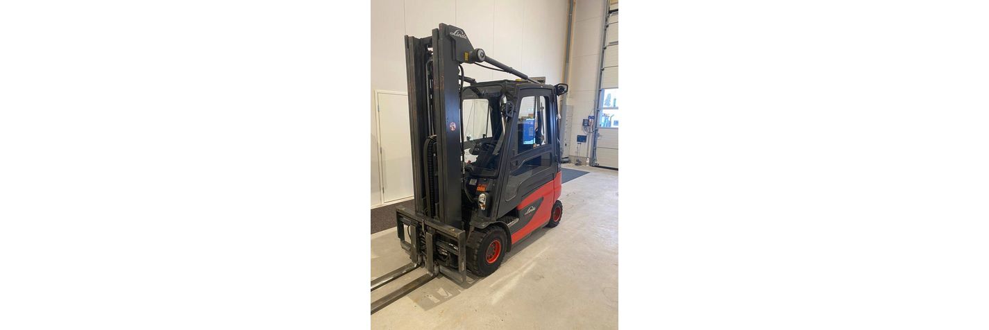 linde-e25-01,feed1429.jpg