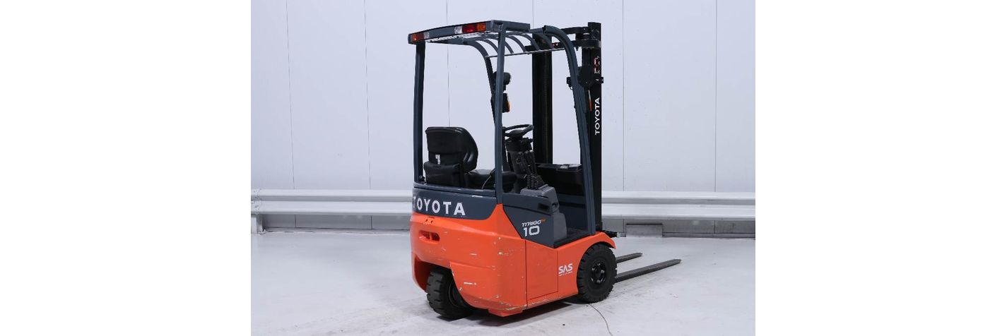 toyota-7-fb-est-10,b3151029.jpg