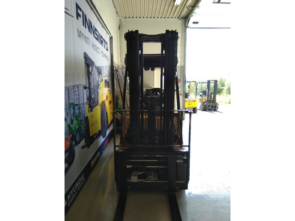 caterpillar-gp18n,3c60397b.jpg