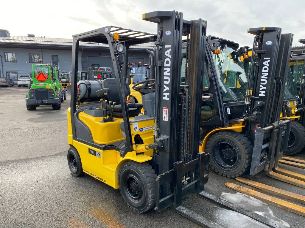 hyundai-18l-7,6220bb93.jpg
