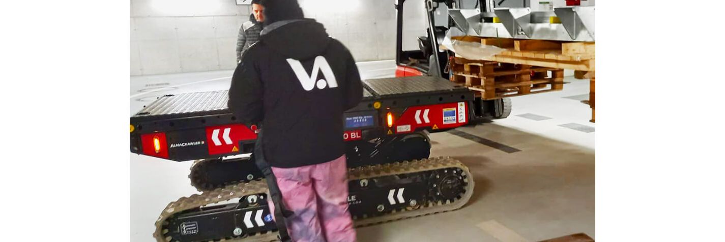 Tela-alustainen kuljetin Alma Crawler Multi-Loader 3.0 BL on monipuolisesti räätälöitävissä.