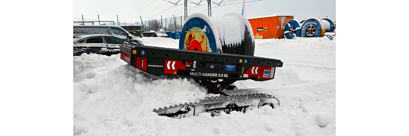 Tela-alustainen kuljetin Alma Crawler Multi-Loader 3.0 BL etenee varmasti myös talvikeleillä.