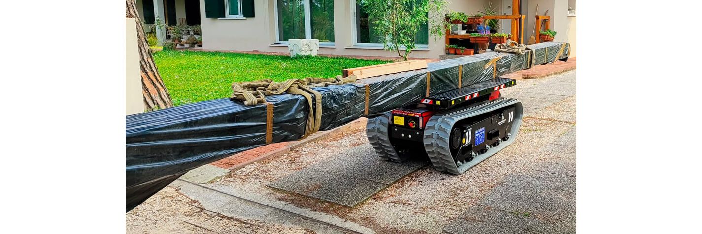 Alma Crawler Multi-Loader 3.0 RT -kuljettimella voidaan siirtää myös pitkiä kuormia tehokkaasti.