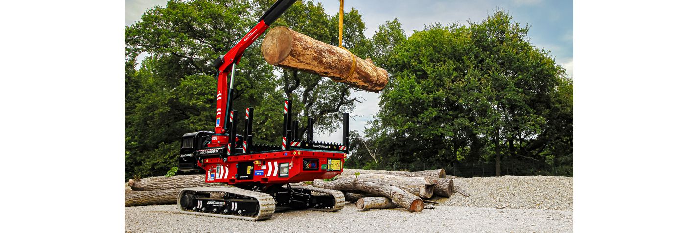 Tela-alustainen kuljetin Alma Crawler Multi-Loader 6.0 BL on varustettavissa nostopuomilla.