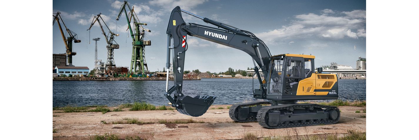 Telakaivinkone Hyundai HX 160 AL meren rannalla